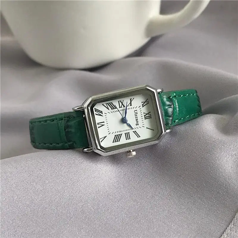 Vintage Roman Numeral Leather Watch — Classic Grace for Timeless Moments